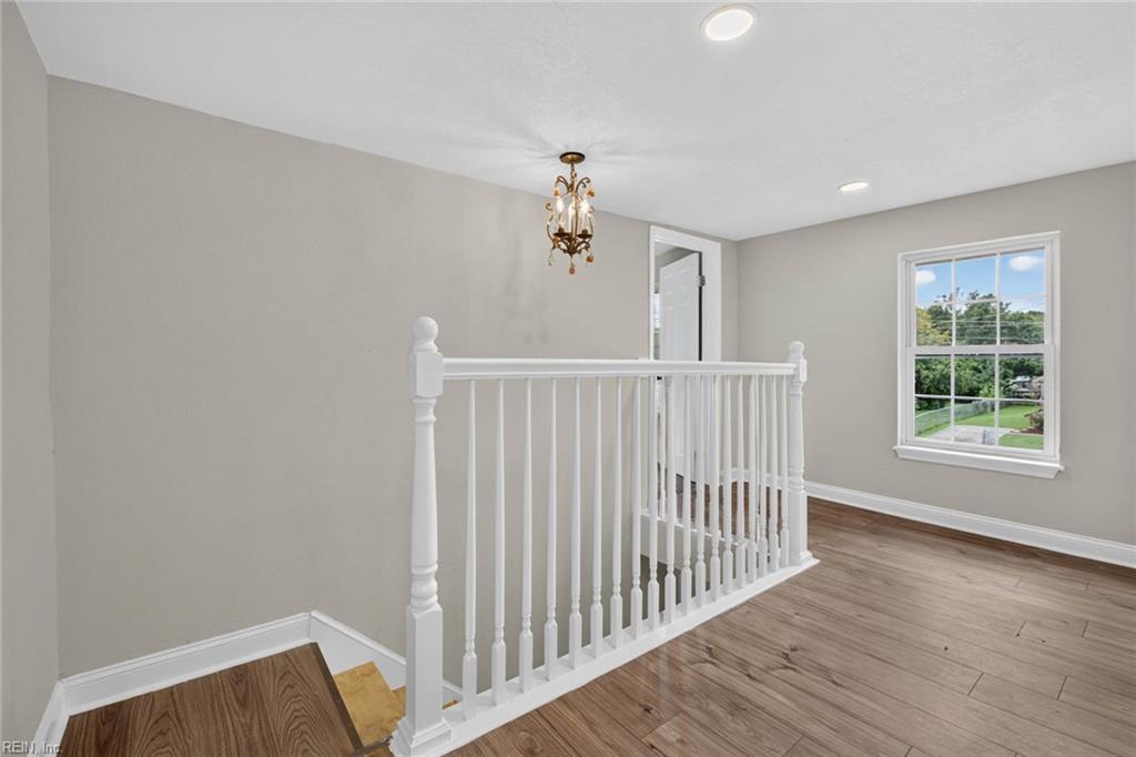 116 E Broad St Property Photo 36
