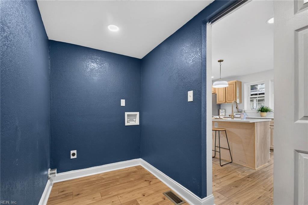 116 E Broad St Property Photo 41