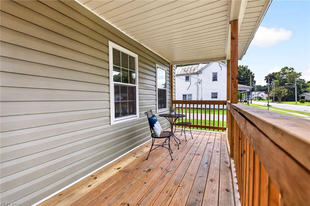 116 E Broad St Property Photo 43