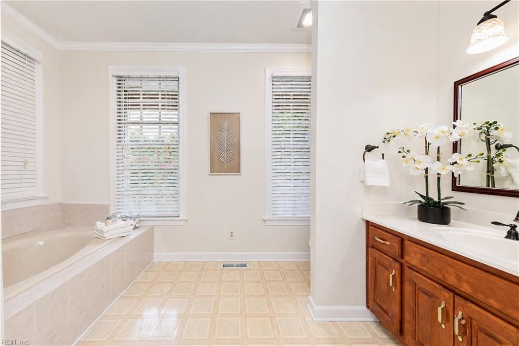 105 Stratton Property Photo 24