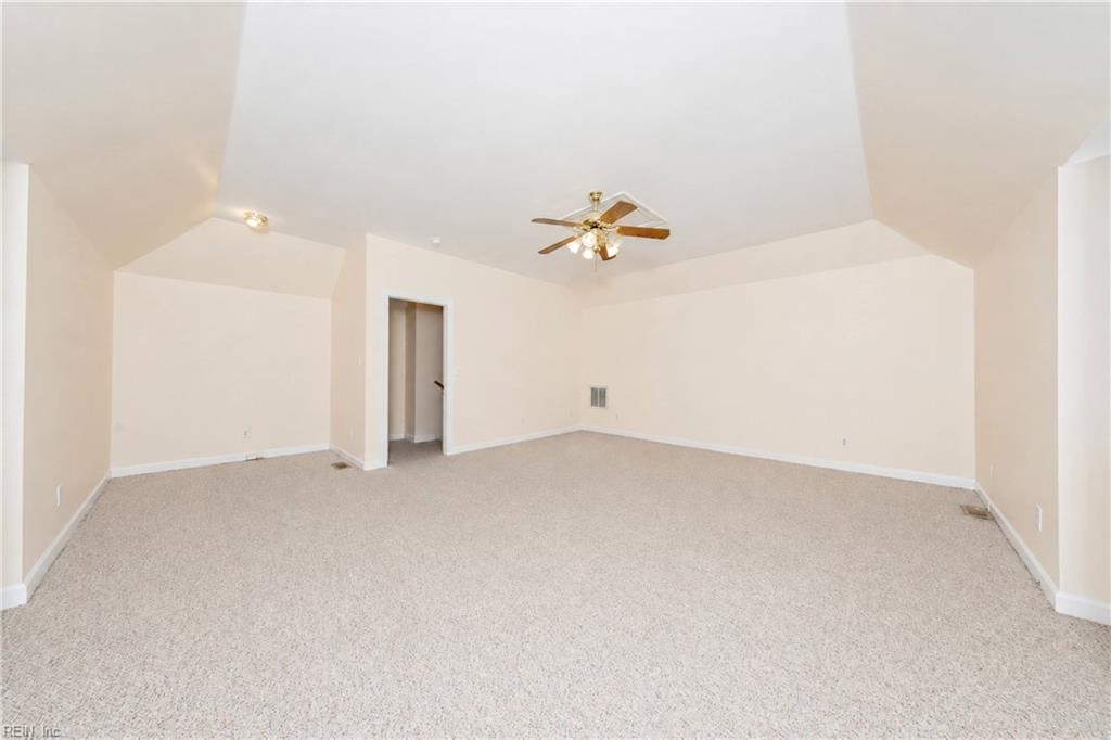 105 Stratton Property Photo 30