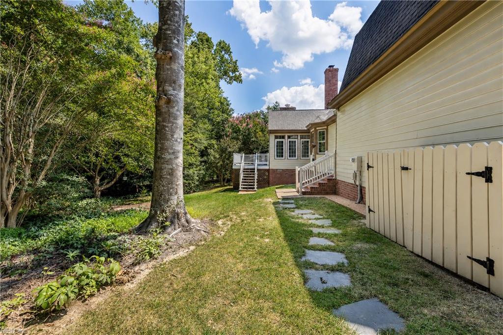 105 Stratton Property Photo 44
