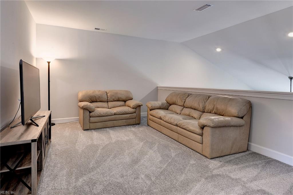 3685 Isaac Cir Property Photo 24