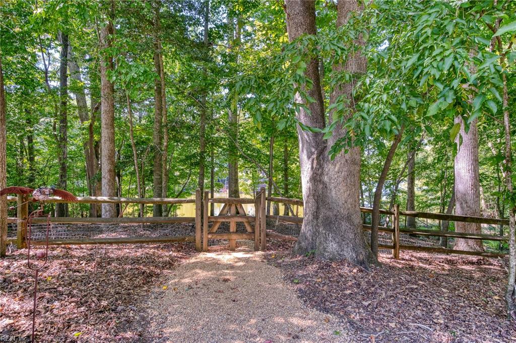 4904 Whitehaven Cir Property Photo 18