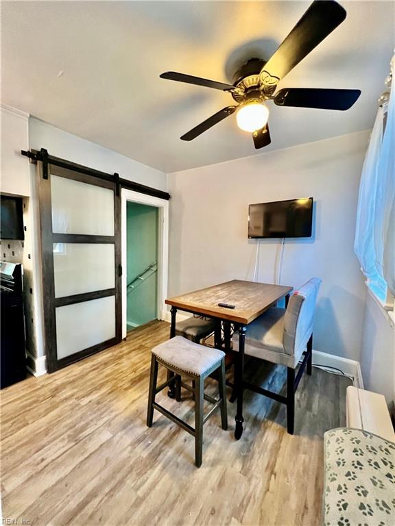 1209 Clay St Property Photo 17
