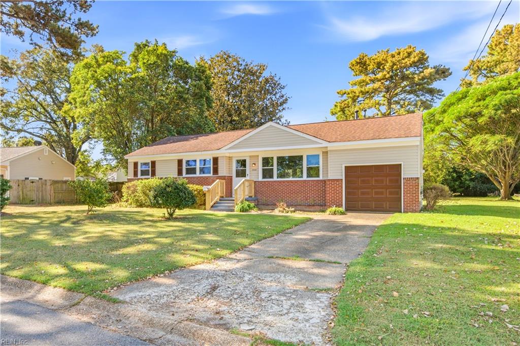 5561 Shadowwood Dr Property Photo 3