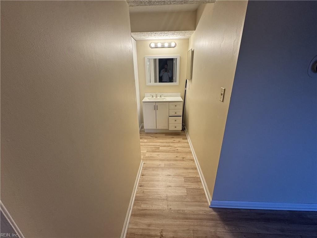 65 Wells Ct Property Photo 8