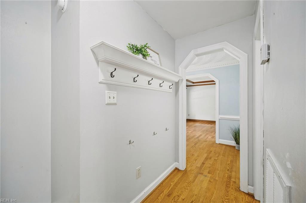 1010 Cuervo Ct Property Photo 7