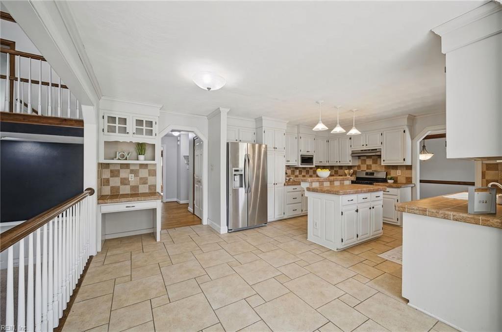 1010 Cuervo Ct Property Photo 16
