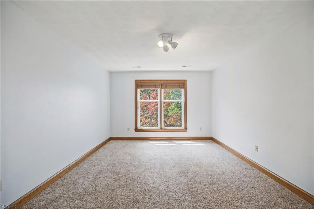 1010 Cuervo Ct Property Photo 27