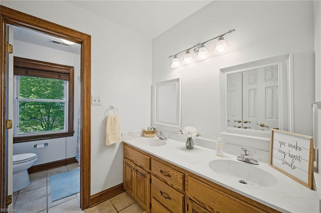 1010 Cuervo Ct Property Photo 34