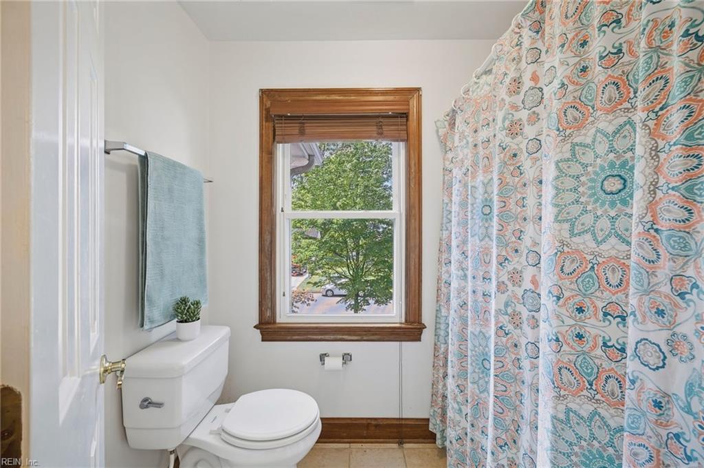 1010 Cuervo Ct Property Photo 35