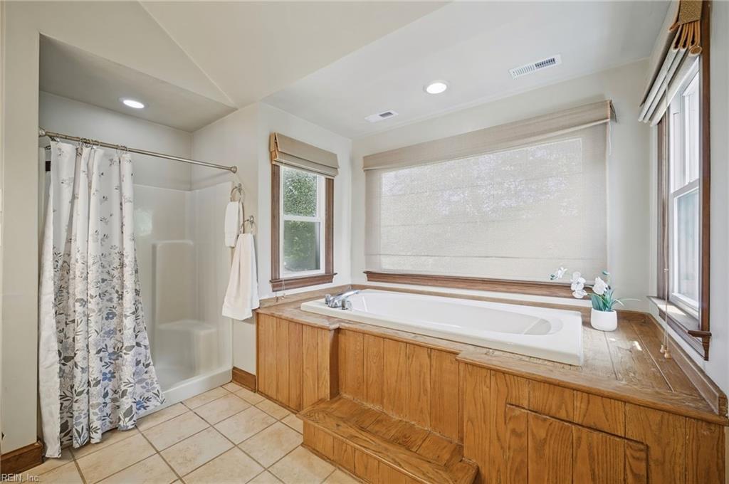 1010 Cuervo Ct Property Photo 37