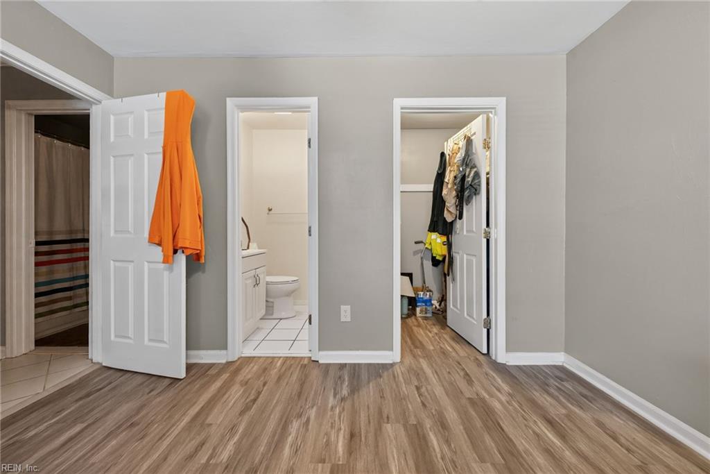 1014 Barclay Sq Property Photo 14