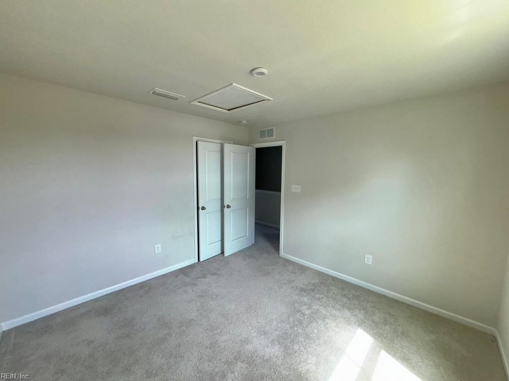 105 Shipmate Way Property Photo 9