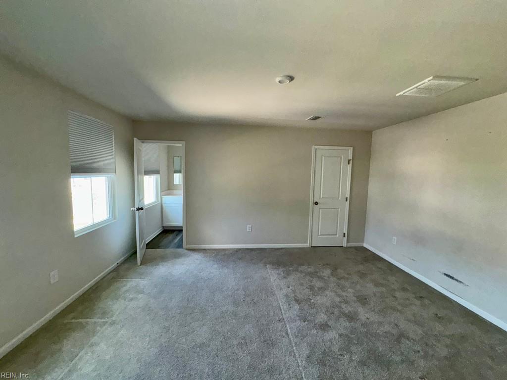 105 Shipmate Way Property Photo 12