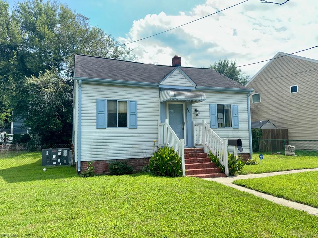 937 Quail St Property Photo 1