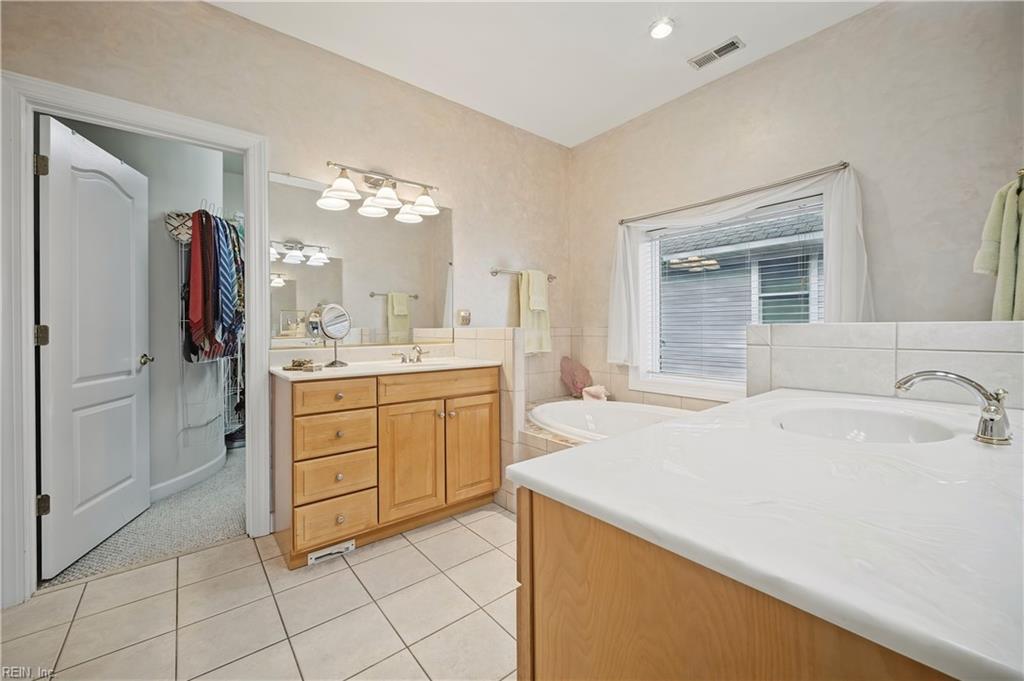 1128 Cottage Pl Property Photo 24