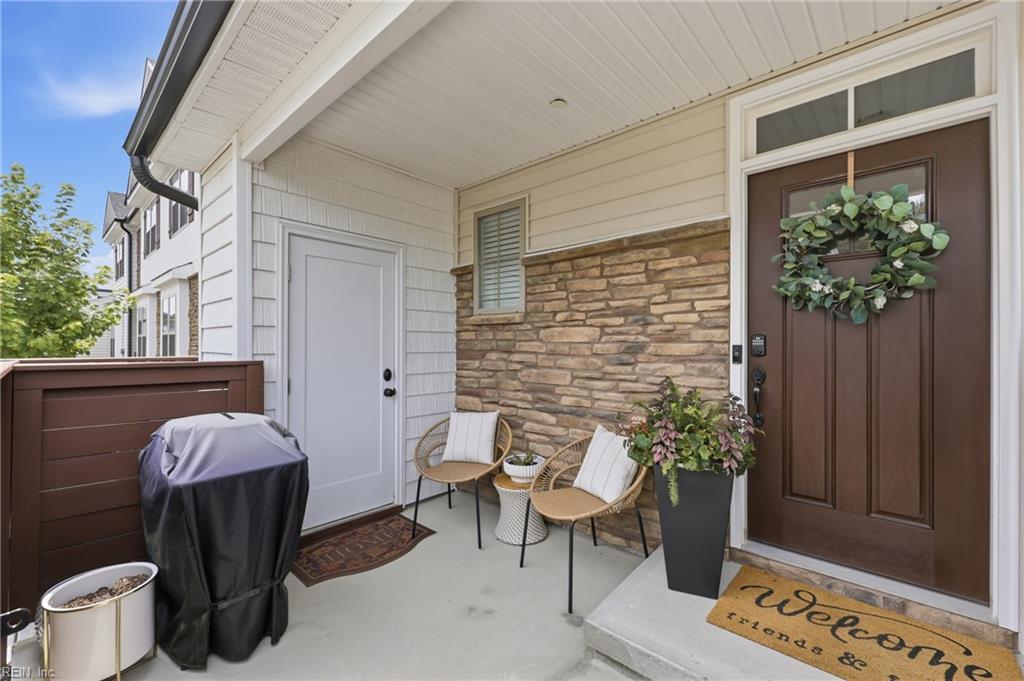 1312 Kathy Ann Way E Property Photo 2