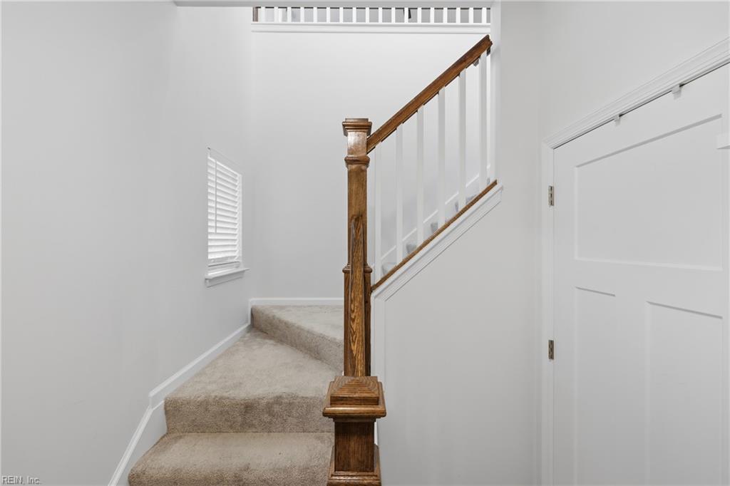 1312 Kathy Ann Way E Property Photo 4