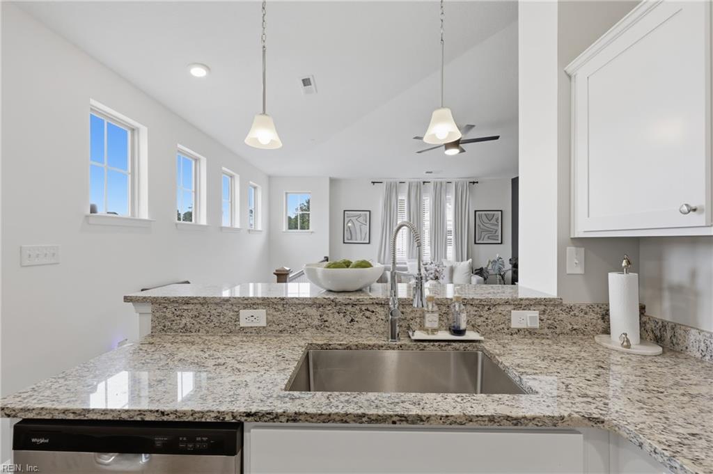1312 Kathy Ann Way E Property Photo 11