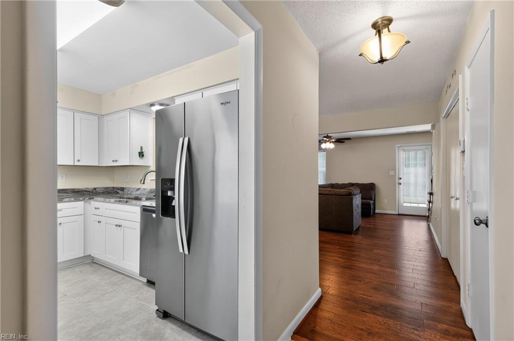 6 Chinaberry Pl Property Photo 4