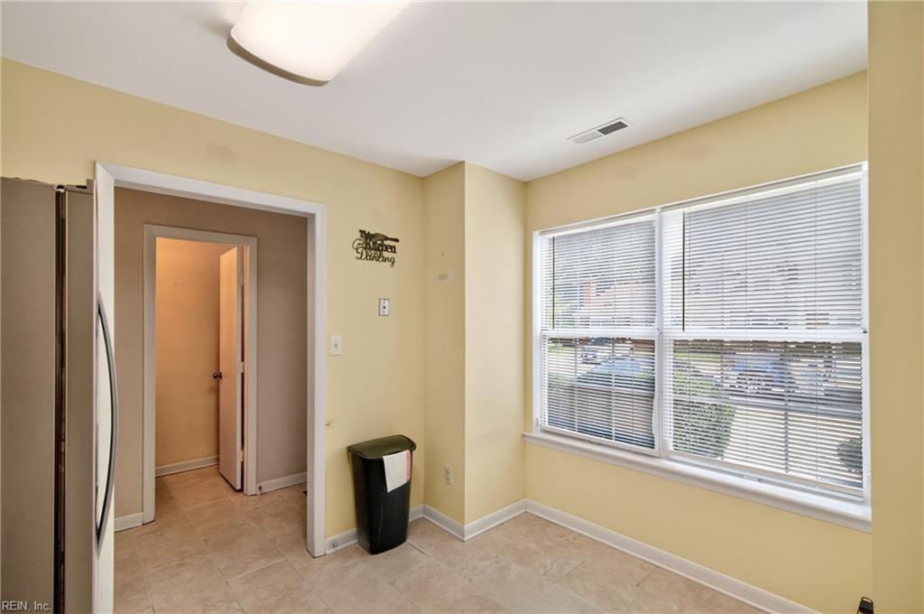 6 Chinaberry Pl Property Photo 9