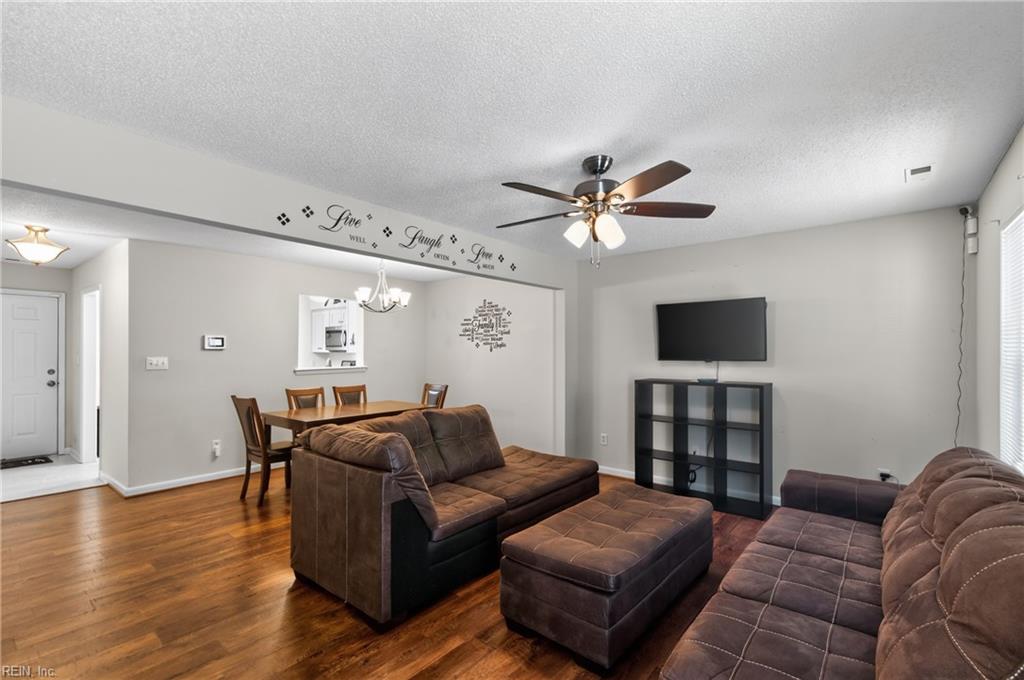 6 Chinaberry Pl Property Photo 18