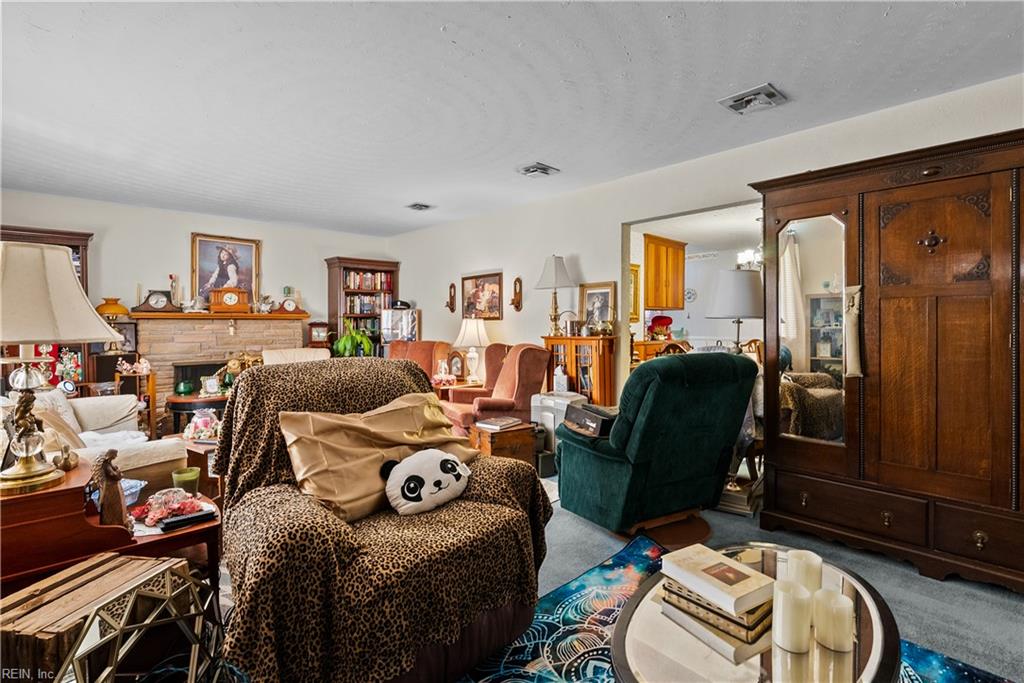 3460 Macdonald Rd Property Photo 8