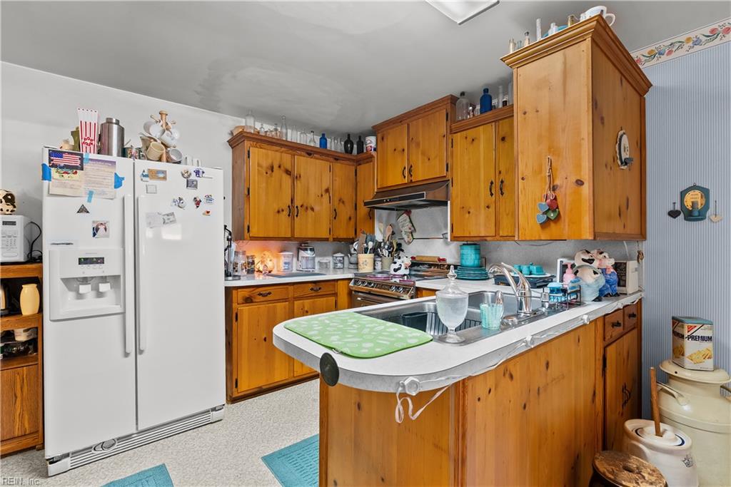 3460 Macdonald Rd Property Photo 14