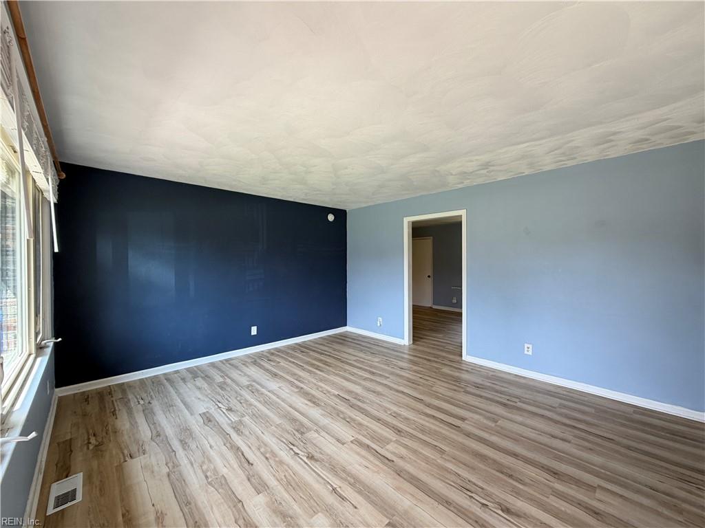 119 Armstrong St Property Photo 5
