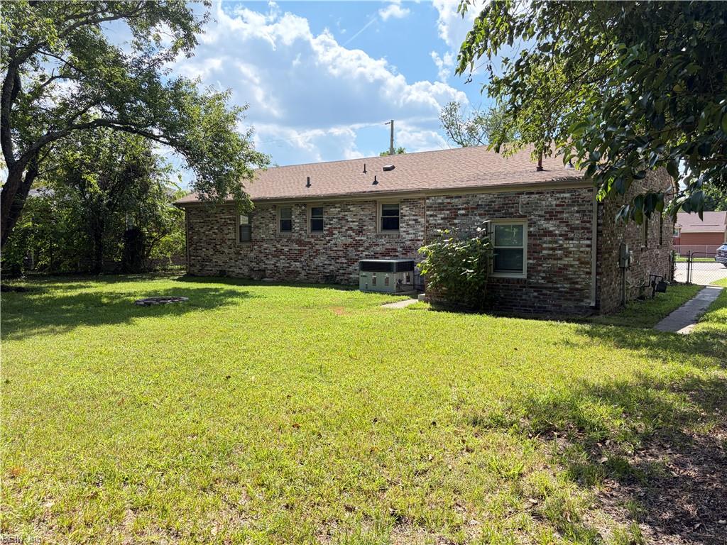 119 Armstrong St Property Photo 24