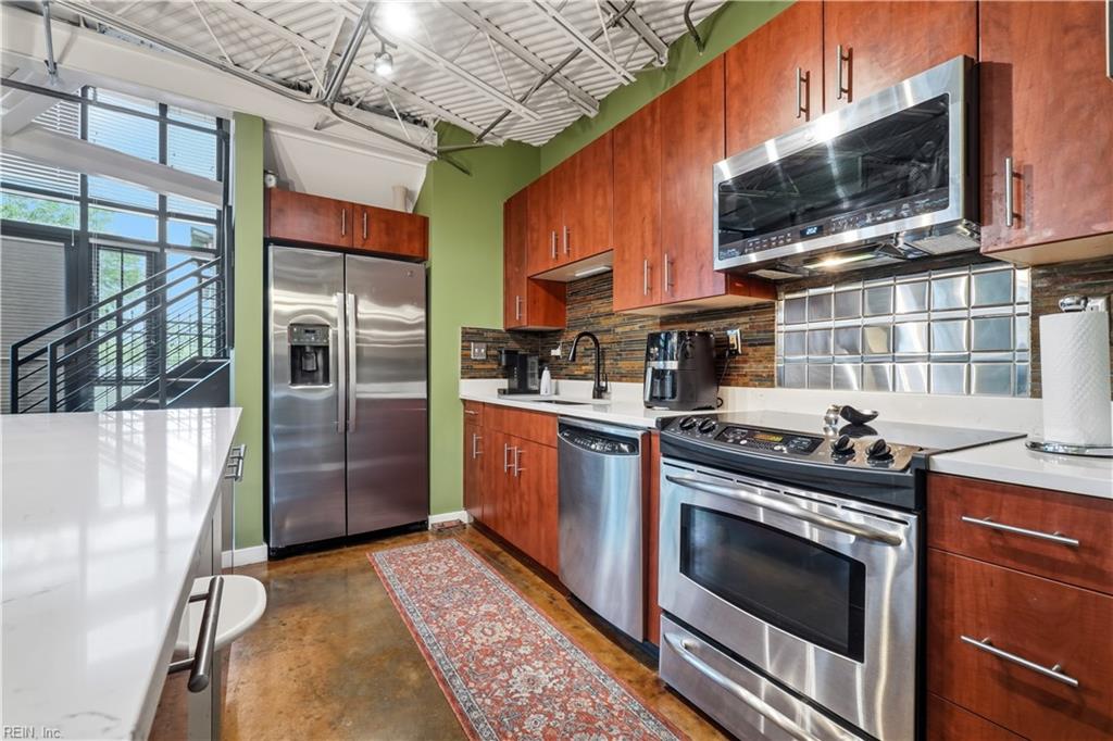 415 Saint Pauls Blvd Property Photo 12