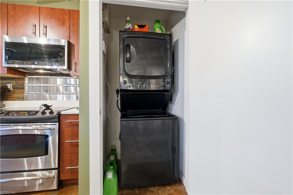 415 Saint Pauls Blvd Property Photo 18