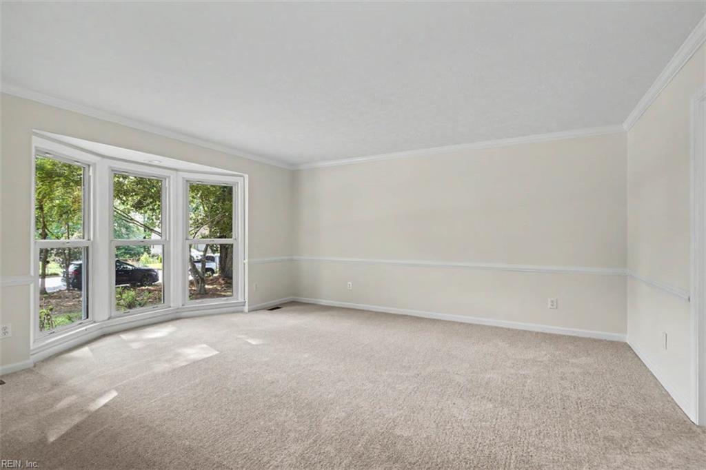 138 Racine Dr Property Photo 6