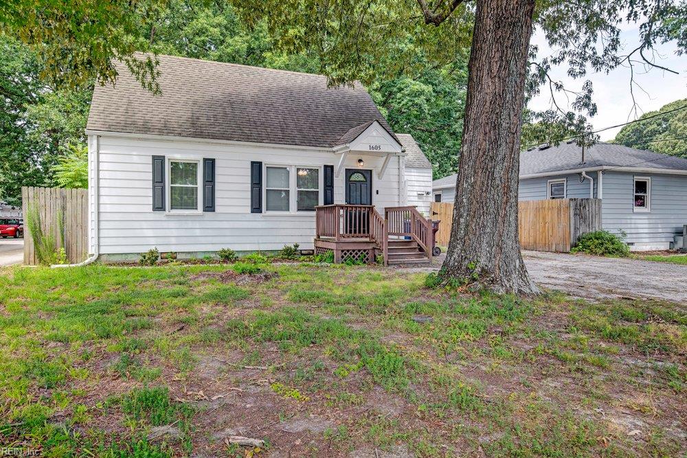 1605 Laurel AVE Property Photo 1