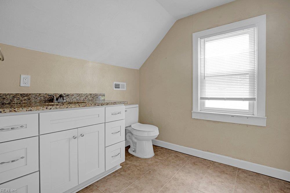 1605 Laurel Ave Property Photo 9