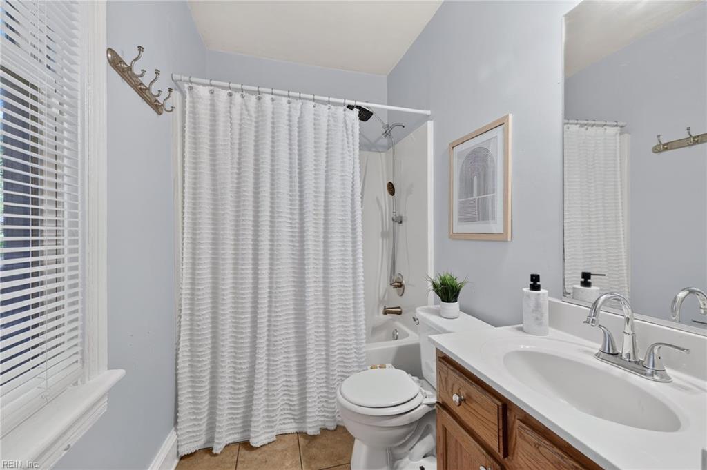 1417 Melrose Pw Property Photo 9