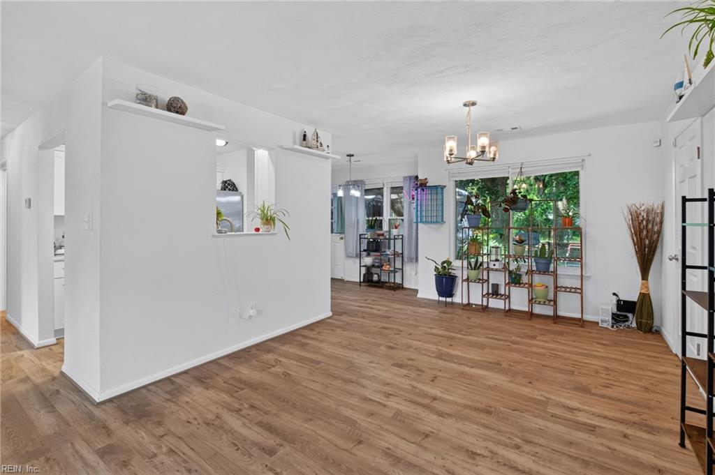 1105 Gloucester St Property Photo 4