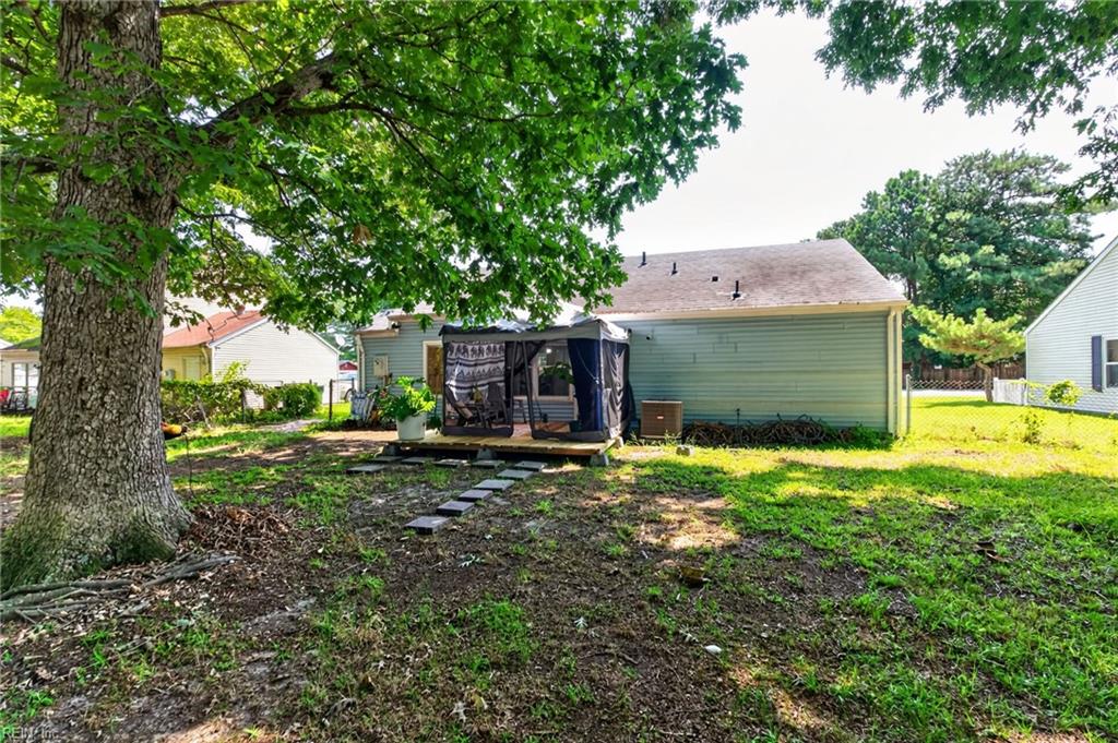 1105 Gloucester St Property Photo 24