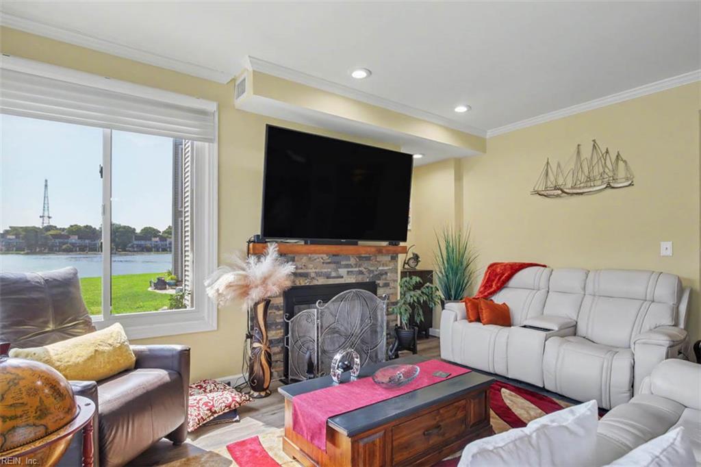 30 Brough Ln Property Photo 11