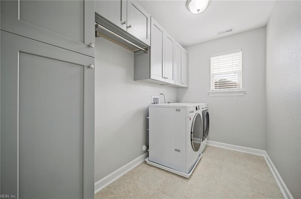 1125 George Olah Dr Property Photo 12