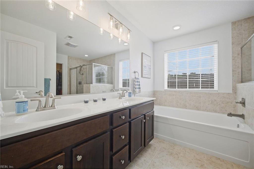 1125 George Olah Dr Property Photo 30