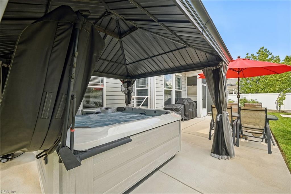1125 George Olah Dr Property Photo 41