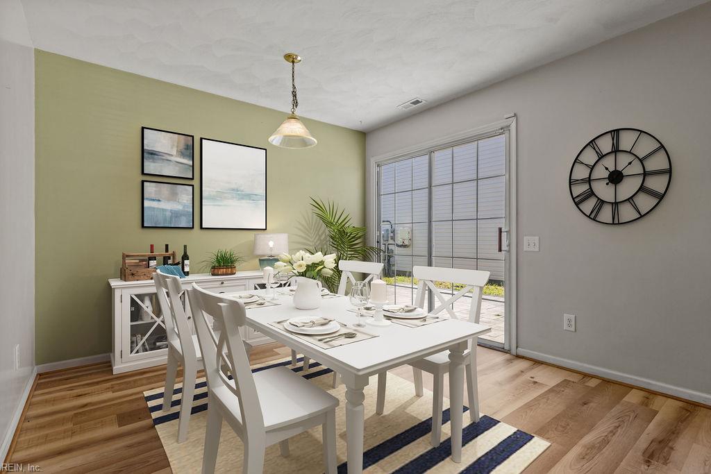 1313 Duchess Of York Quay Property Photo 4