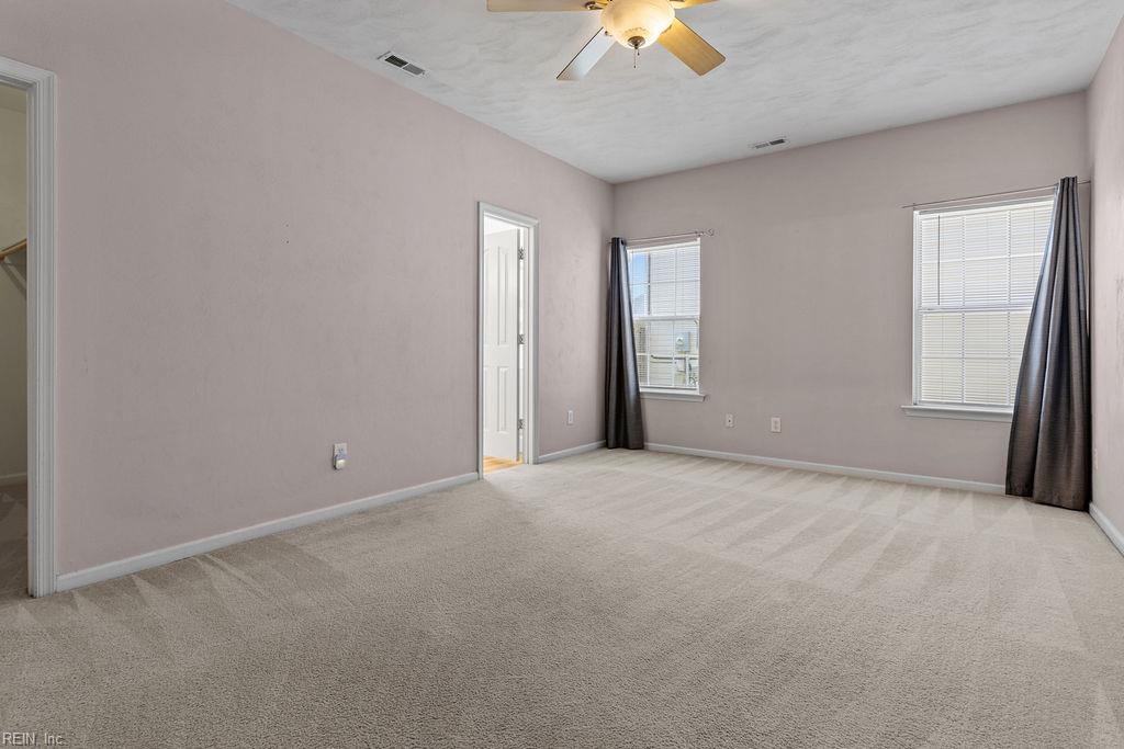 1313 Duchess Of York Quay Property Photo 14