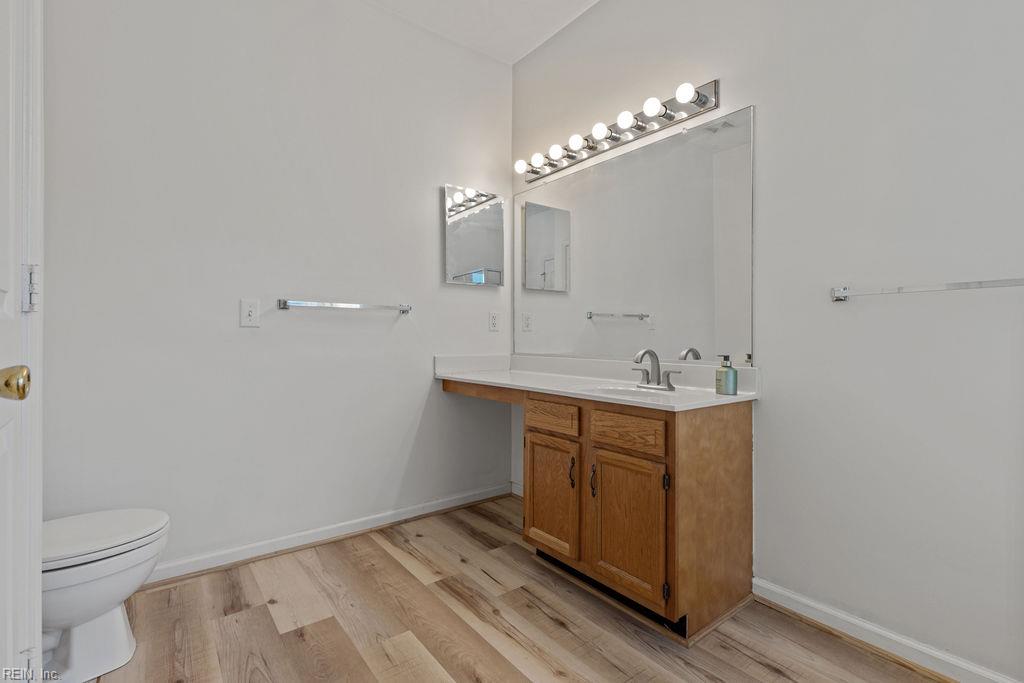 1313 Duchess Of York Quay Property Photo 17