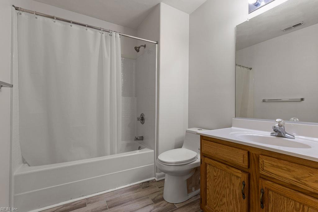 1313 Duchess Of York Quay Property Photo 28