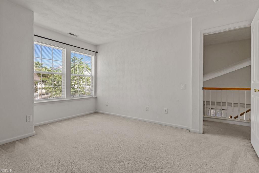 1313 Duchess Of York Quay Property Photo 31