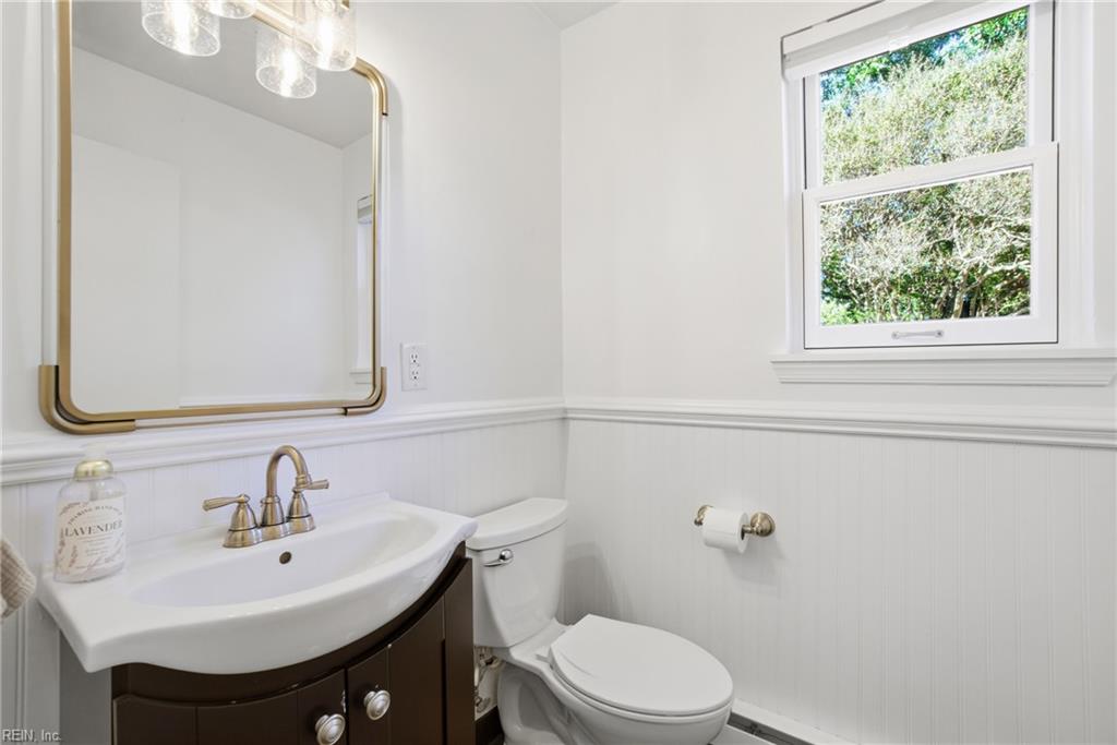 1129 Lexan Ave Property Photo 25